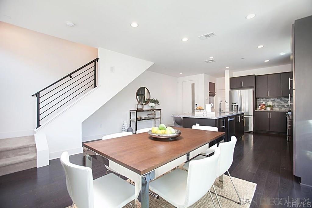 2617 Aperture Circle