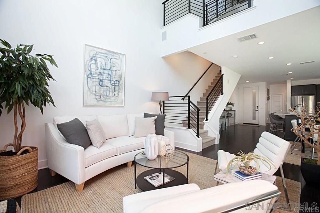 2617 Aperture Circle