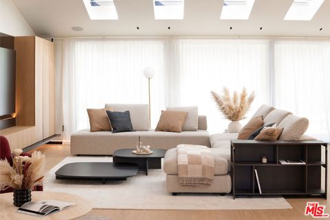 Tiny photo for 5973 Ellenview Avenue, Woodland Hills, CA 91367 (MLS # 26660971)