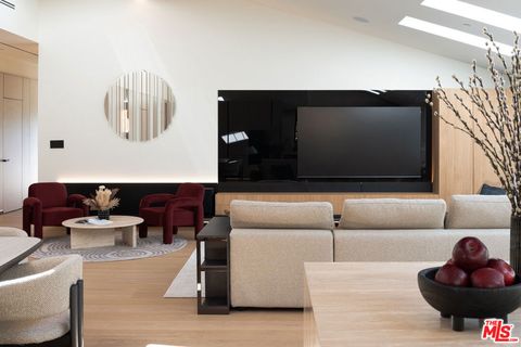 Tiny photo for 5973 Ellenview Avenue, Woodland Hills, CA 91367 (MLS # 26660971)