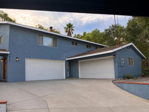 Photo of 836 Valley Road, Moorpark, CA 93021 (MLS # V1-39214)