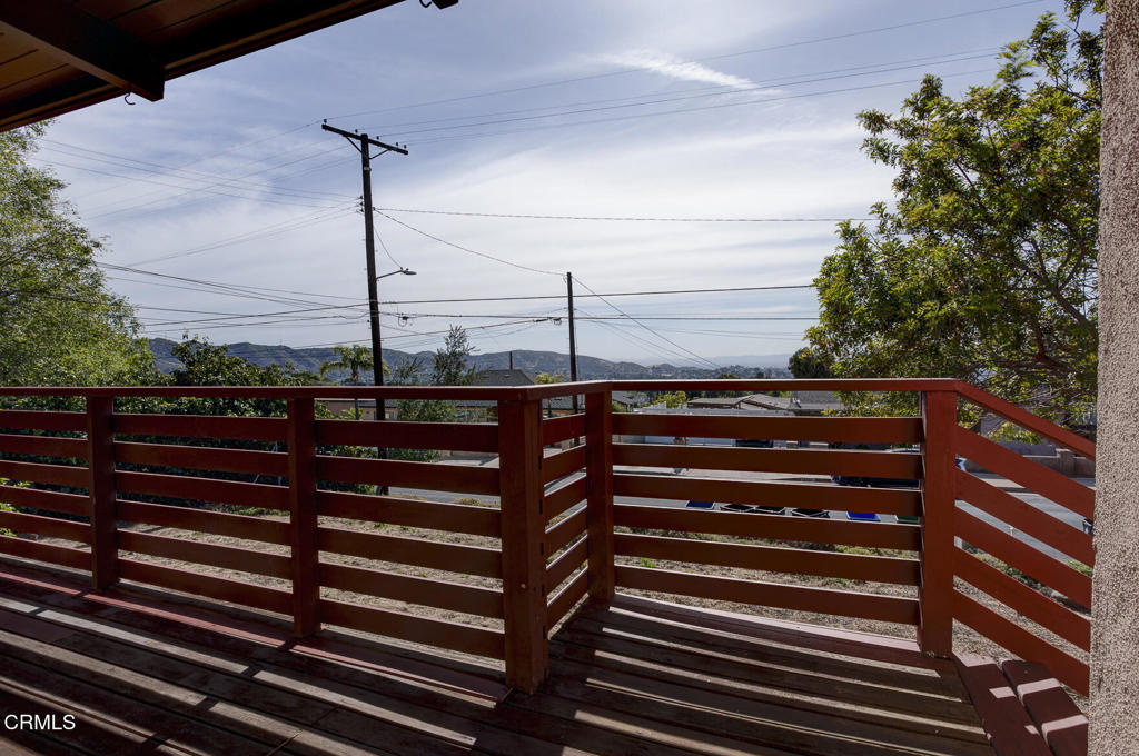 10852 Plainview Avenue