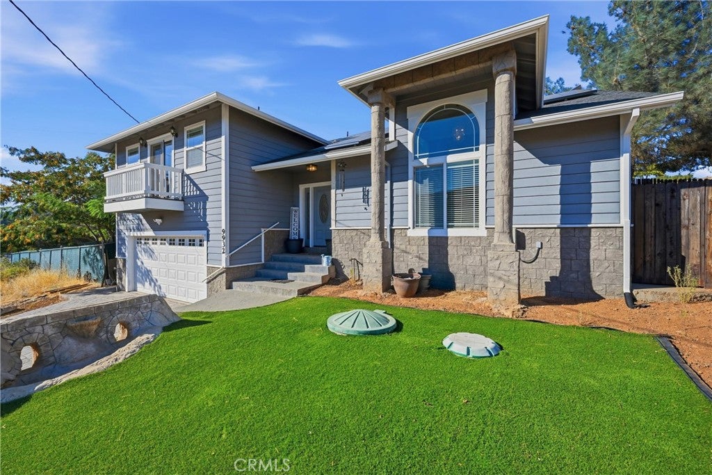 9932 Fairway Drive