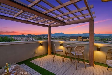 Photo of 8 Yerra St, Rancho Mission Viejo, CA 92694 (MLS # OC26005210)