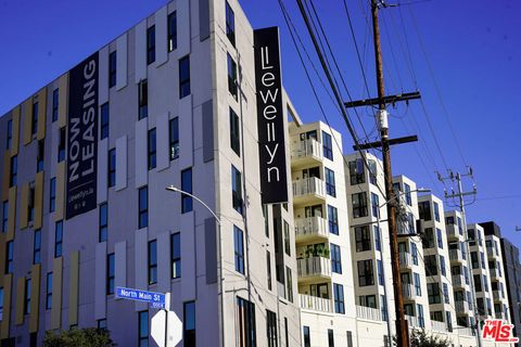 Photo of 1101 N Main Street #A622, Los Angeles, CA 90012 (MLS # 25629671)