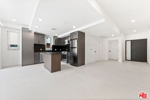 Photo of 1257 N Sweetzer Avenue #103, West Hollywood, CA 90069 (MLS # 26678379)