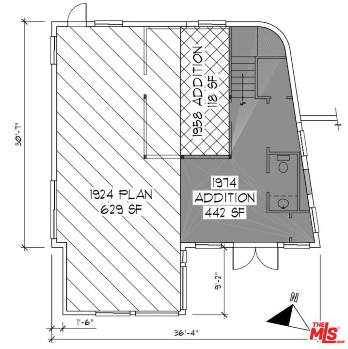 Main image without alt text