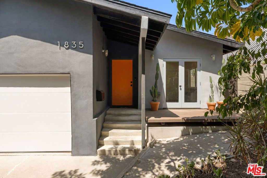 1835 N Avenue 55 Ave, Los Angeles CA 90042