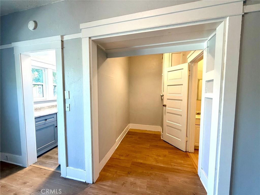 354 Chestnut Avenue 4