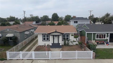 5493 Cerritos Long Beach CA 90805
