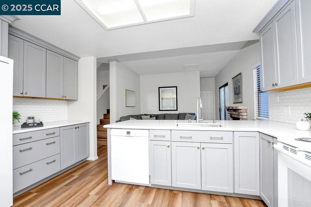 DEER CREEK - Residential