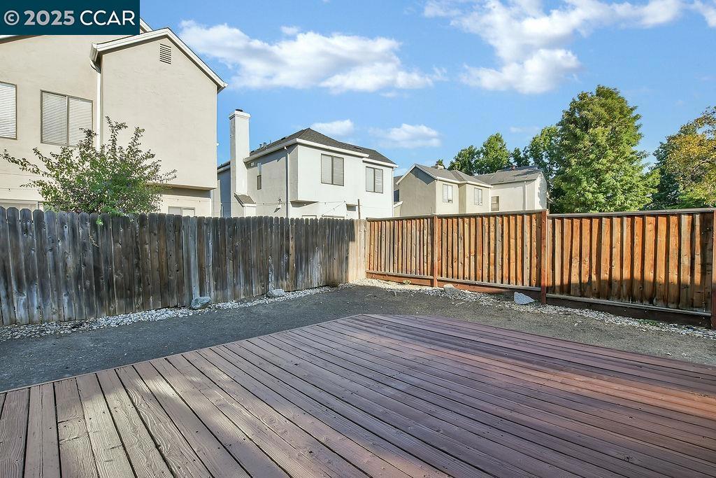 DEER CREEK - Residential