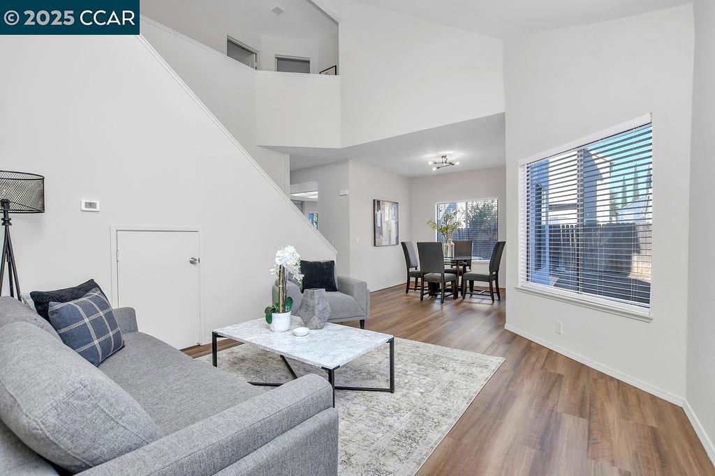 DEER CREEK - Residential