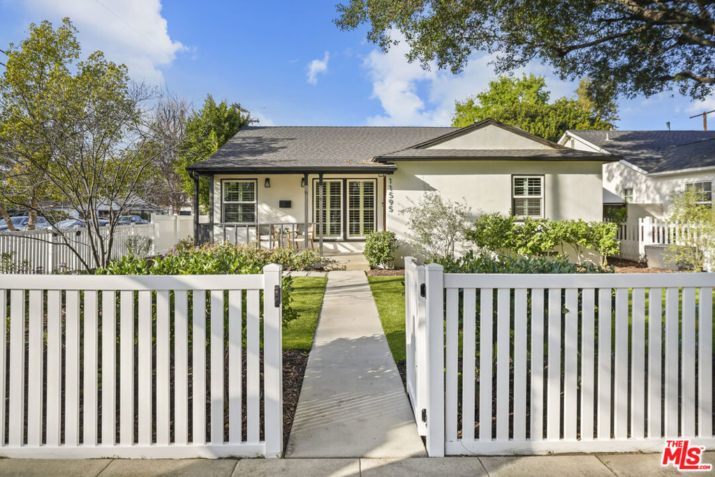 11595 Morrison Street