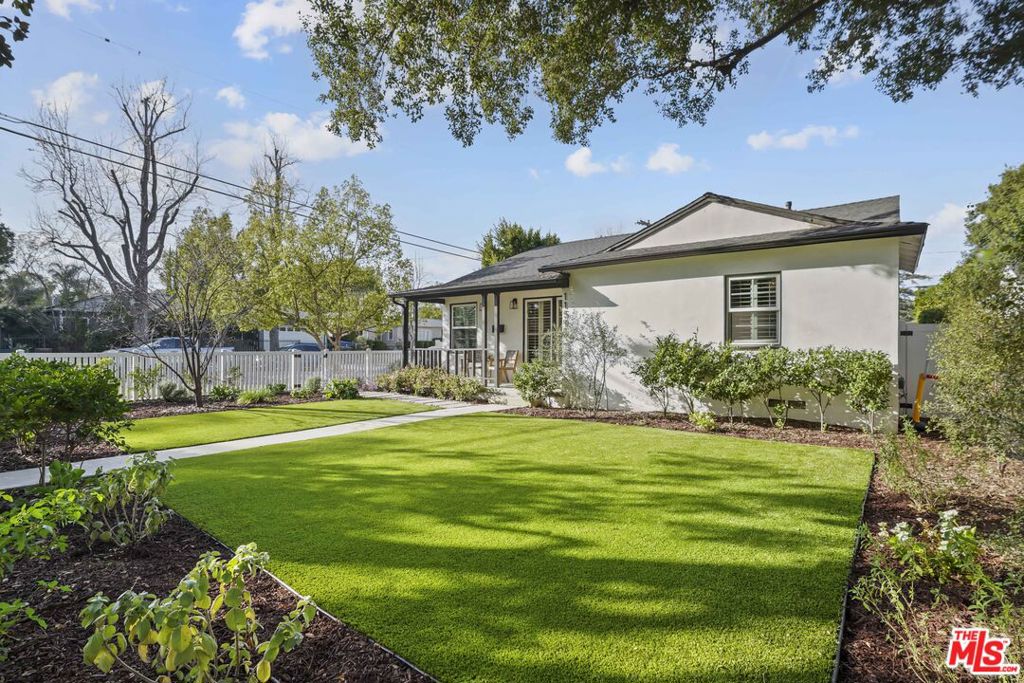 11595 Morrison Street