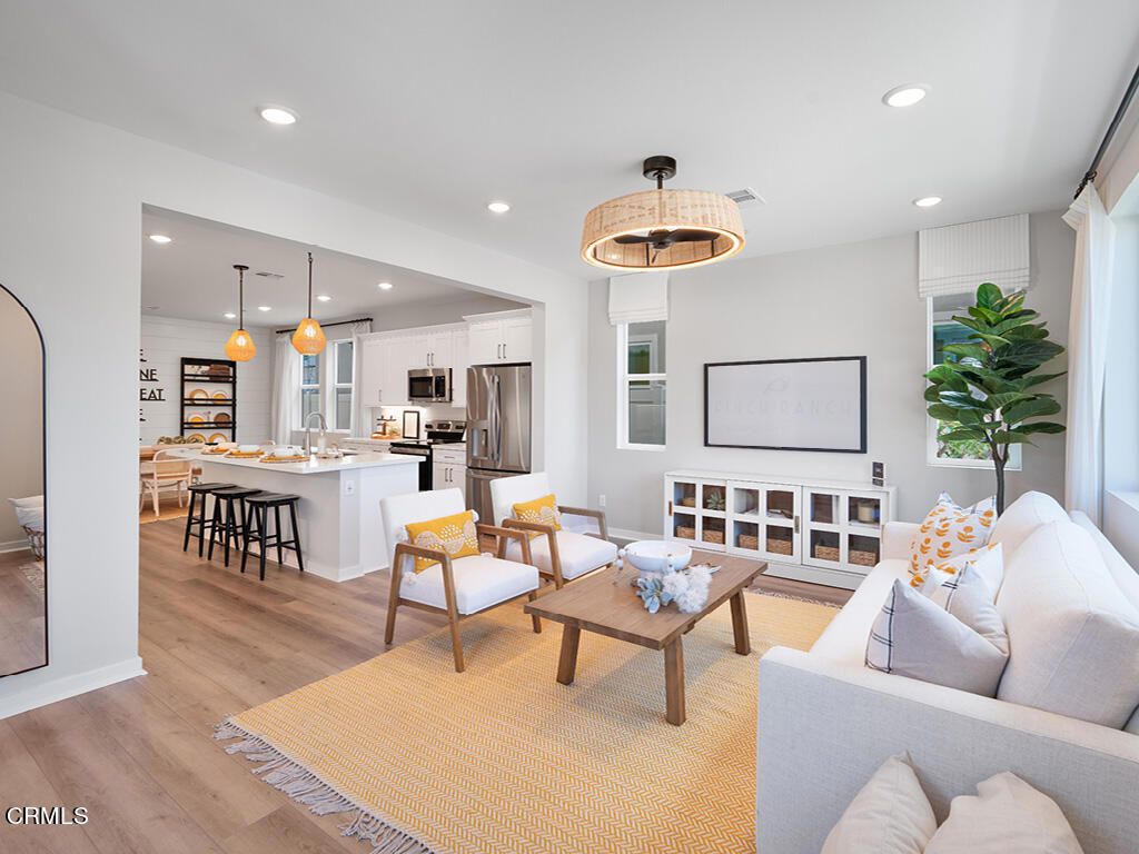 Photo of 103 Yellow Birch Lane, Piru, CA 93040 (MLS # V1-33583)