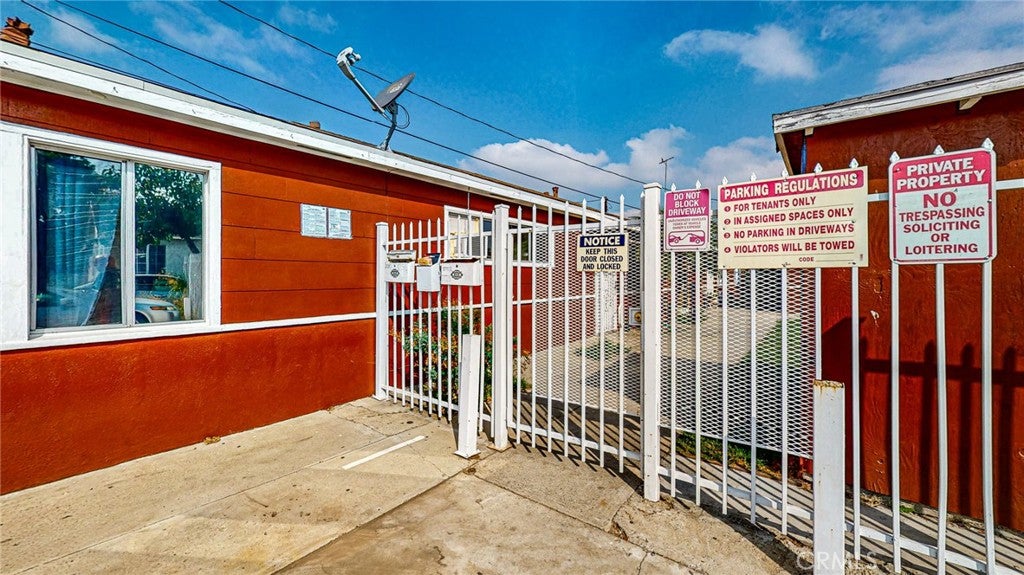 1715 E 65th Street