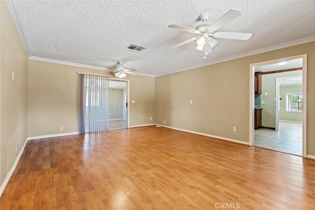 1729 W Avenue N-8