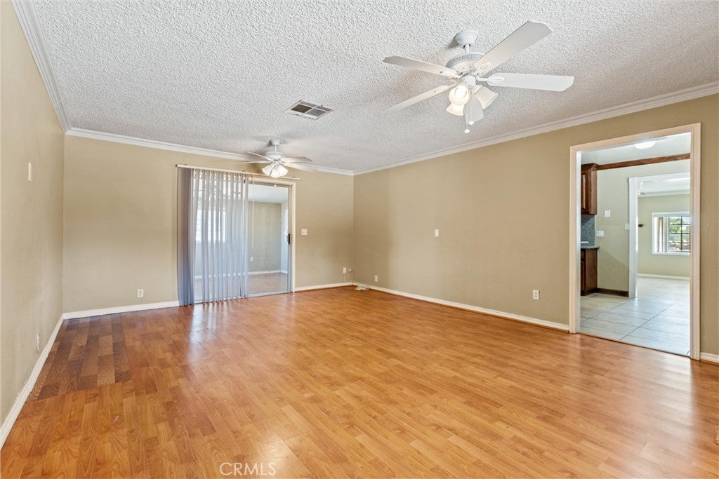 1729 W Avenue N-8