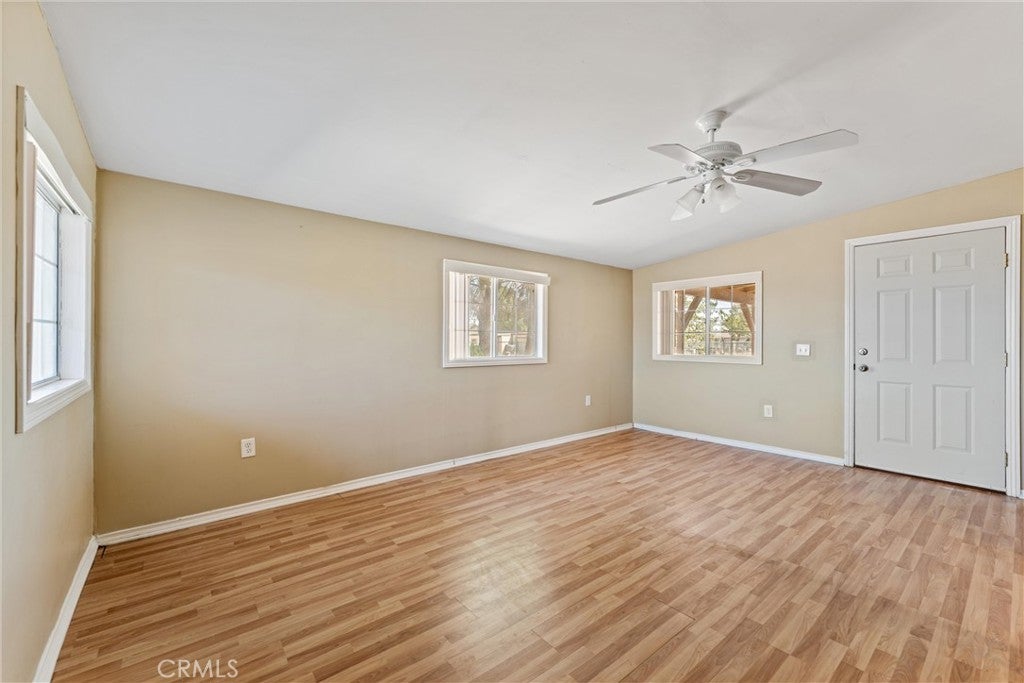 1729 W Avenue N-8