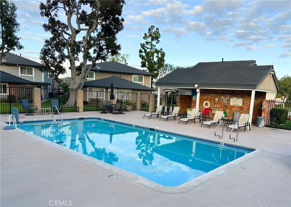 16737 Arbor Cir, Huntington Beach CA 92647