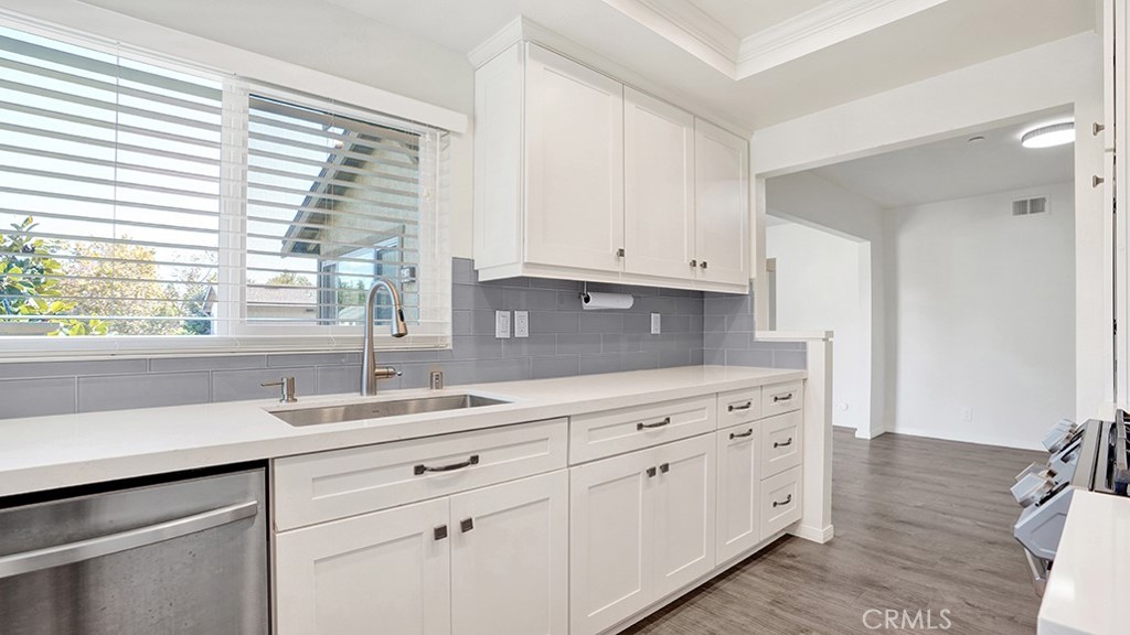 Welcome to this beautifully upgraded 2-bedroom, 2-bath residence for lease in the highly sought-after Woodbridge community of Irvine. This turnkey home offers a modern and inviting living space, thoughtfully designed with style and comfort in mind.
Step inside to discover soaring recessed lighting, designer quartz countertops, sleek backsplash, and stainless steel appliances that make the kitchen both functional and elegant. The bathrooms feature spa-inspired finishes with LED mirrors, a soaking tub, a walk-in shower, and dual sinks in the primary suite. Every detail has been carefully curated to deliver a fresh, contemporary feel that is move-in ready.
Beyond the home, residents of Woodbridge enjoy resort-style amenities including two lakes (North Lake & South Lake), over 20 community pools, numerous parks, playgrounds, walking trails, sports courts, and exceptional Irvine Unified schools. Conveniently located near shopping, dining, and major freeways, this property offers the perfect blend of luxury and lifestyle.
Don’t miss the opportunity to live in one of Irvine’s most desirable neighborhoods. Schedule a showing today!
