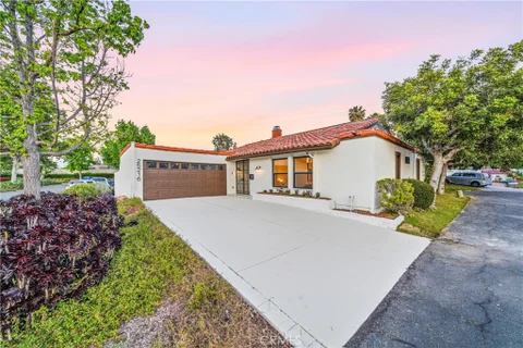 25216 Miles Ave, Lake Forest, CA 92630 - MLS#: OC26066684