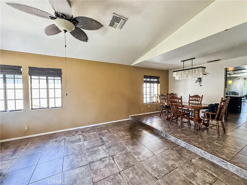 29540 Avenida La