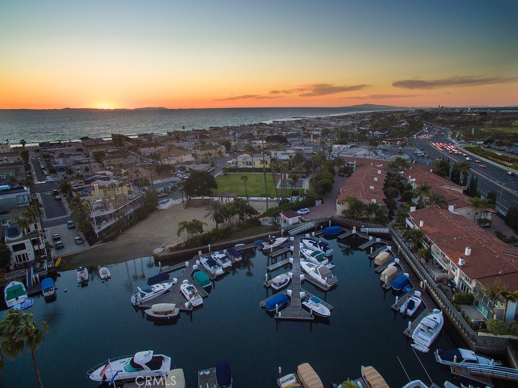 4455 W Coast 23