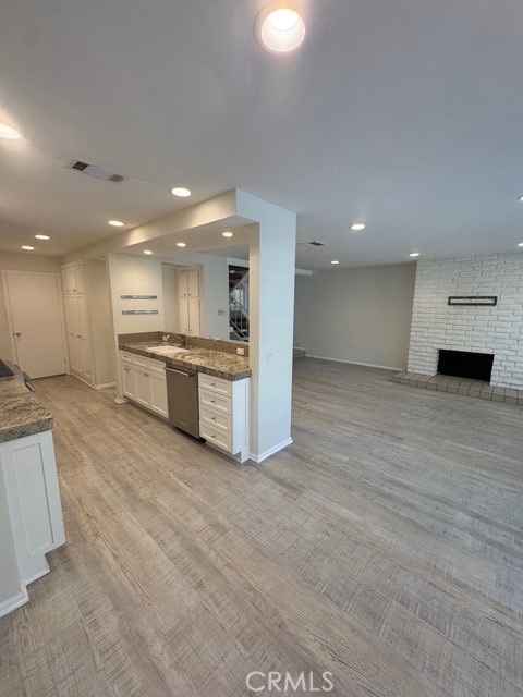 4455 W Coast 23