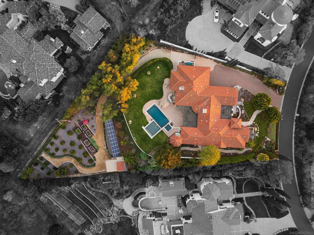 6160 Avenida Del Duque