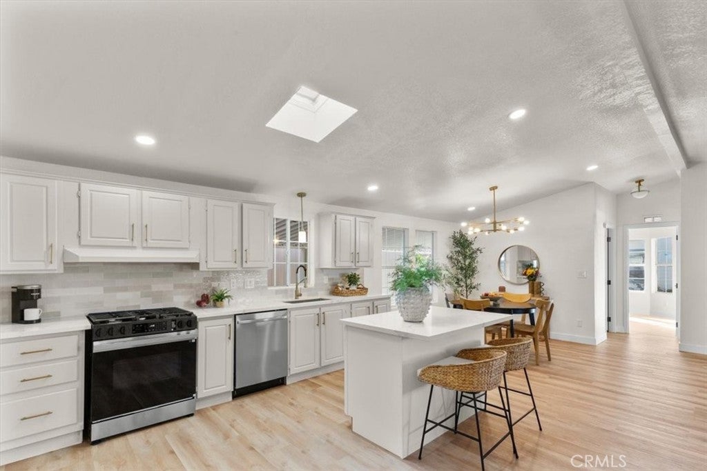 9080 Bloomfield 31