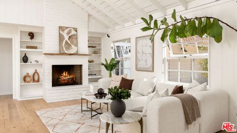 Tiny photo for 29701 Baden Place, Malibu, CA 90265 (MLS # 26661157)