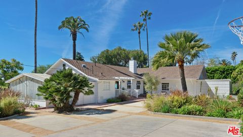 Tiny photo for 29701 Baden Place, Malibu, CA 90265 (MLS # 26661157)
