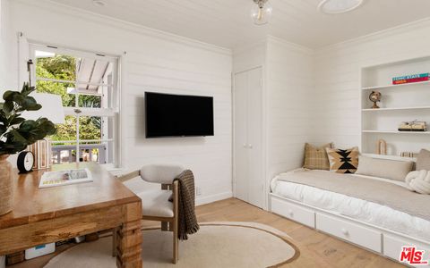 Tiny photo for 29701 Baden Place, Malibu, CA 90265 (MLS # 26661157)