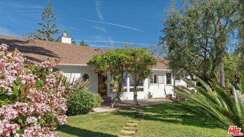 Tiny photo for 29701 Baden Place, Malibu, CA 90265 (MLS # 26661157)