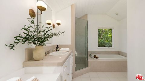 Tiny photo for 29701 Baden Place, Malibu, CA 90265 (MLS # 26661157)