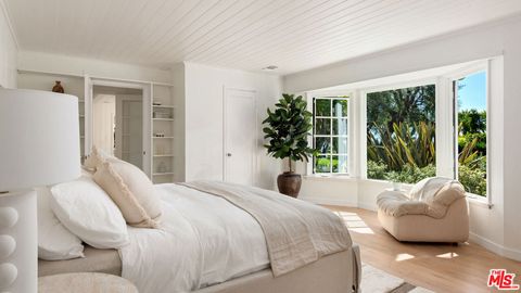 Tiny photo for 29701 Baden Place, Malibu, CA 90265 (MLS # 26661157)