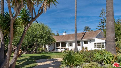 Tiny photo for 29701 Baden Place, Malibu, CA 90265 (MLS # 26661157)