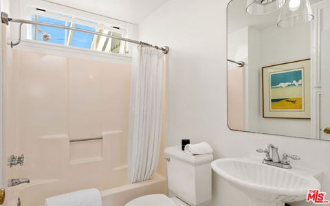 Tiny photo for 29701 Baden Place, Malibu, CA 90265 (MLS # 26661157)