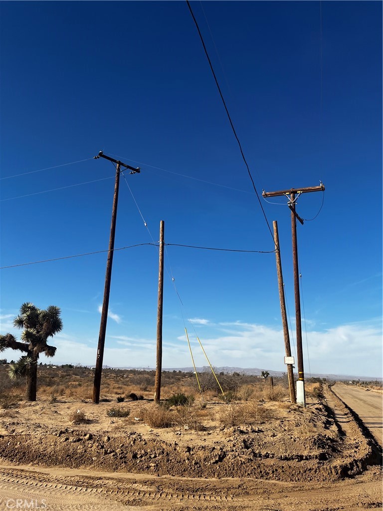 This Beautiful lot is located in a quiet area with picturesque views of the desert landscape accompanied by a beautiful mountain range backdrop. Anyone looking to build a dream home could let their imagination run wild with the potential of this spacious lot. Power is located next to the property and the opportunity to possibly build a beautiful Desert home is waiting.