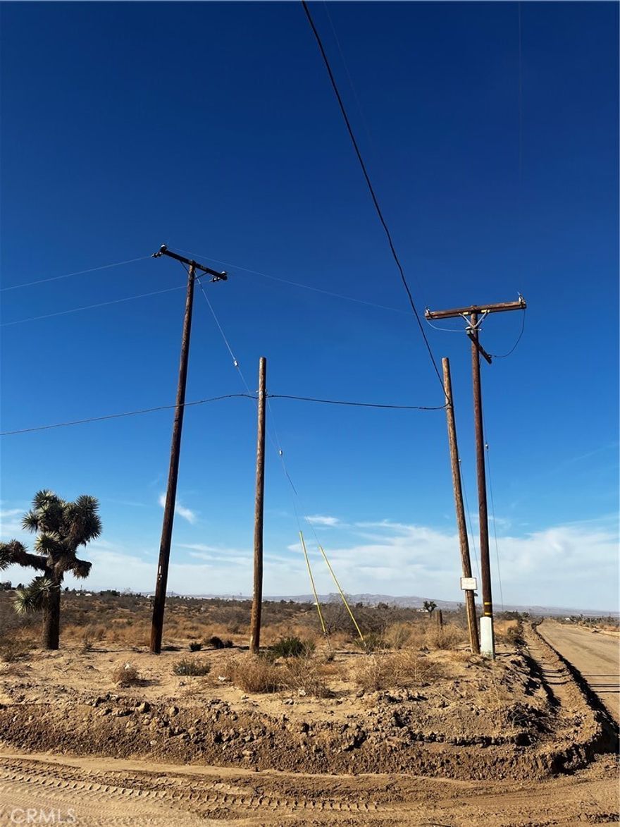 This Beautiful lot is located in a quiet area with picturesque views of the desert landscape accompanied by a beautiful mountain range backdrop. Anyone looking to build a dream home could let their imagination run wild with the potential of this spacious lot. Power is located next to the property and the opportunity to possibly build a beautiful Desert home is waiting.