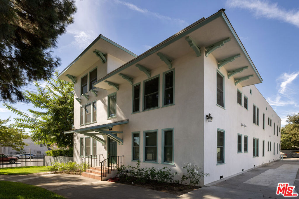 Properties 1 2191 El Sereno Avenue