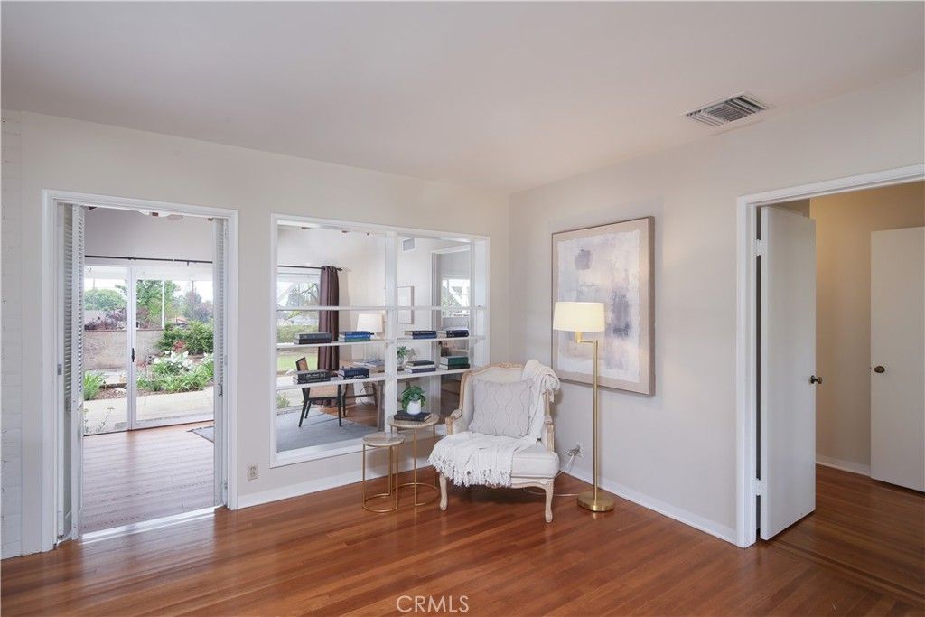 listing image 130729178595170257274