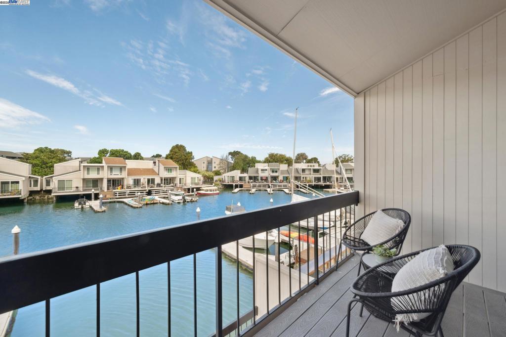 BALLENA BAY - Residential