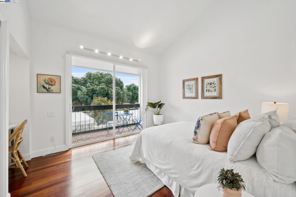 BALLENA BAY - Residential