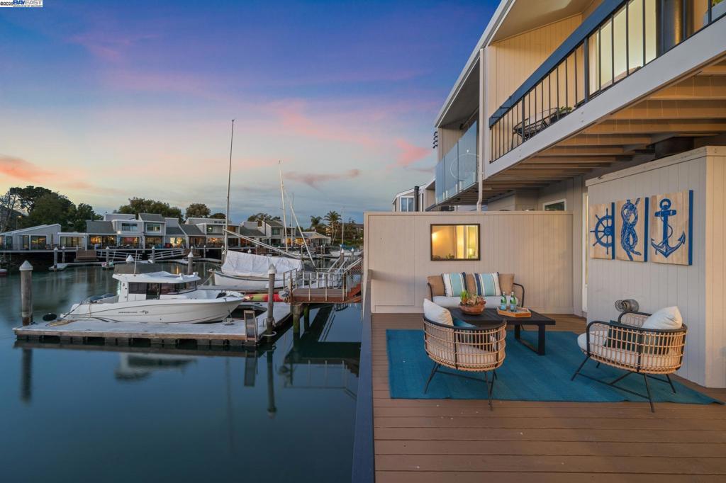 BALLENA BAY - Residential