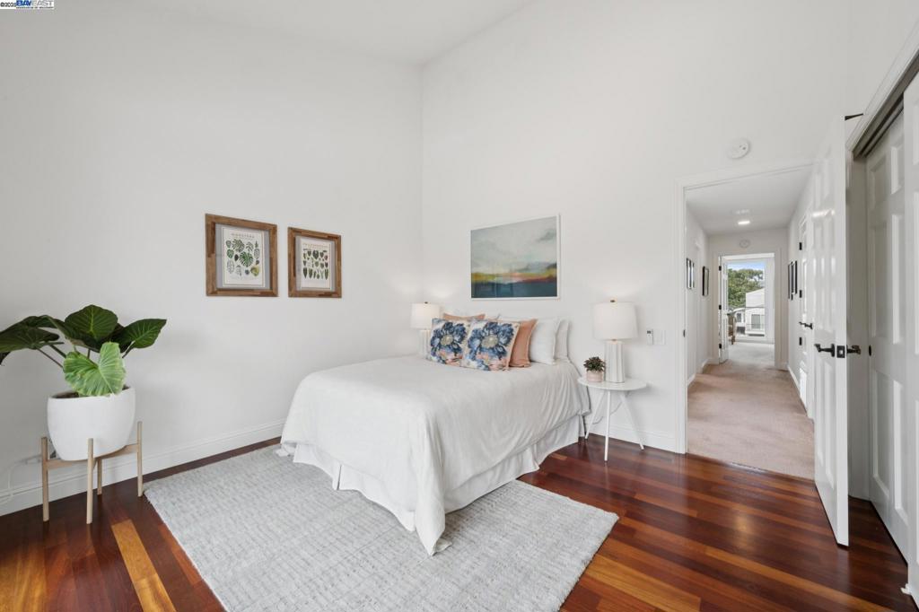 BALLENA BAY - Residential