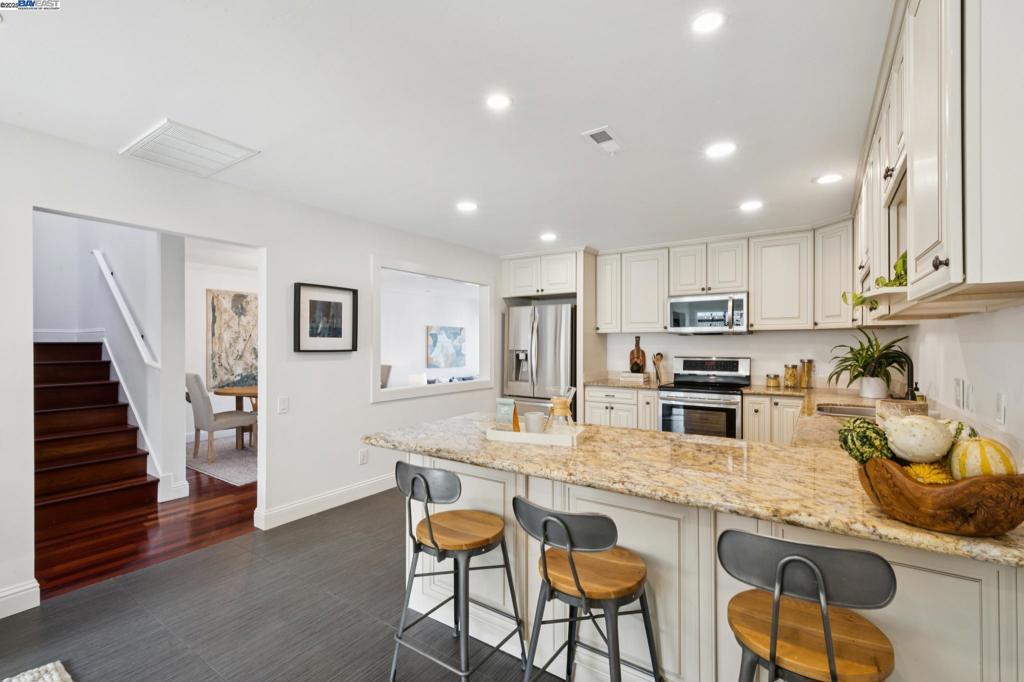 BALLENA BAY - Residential