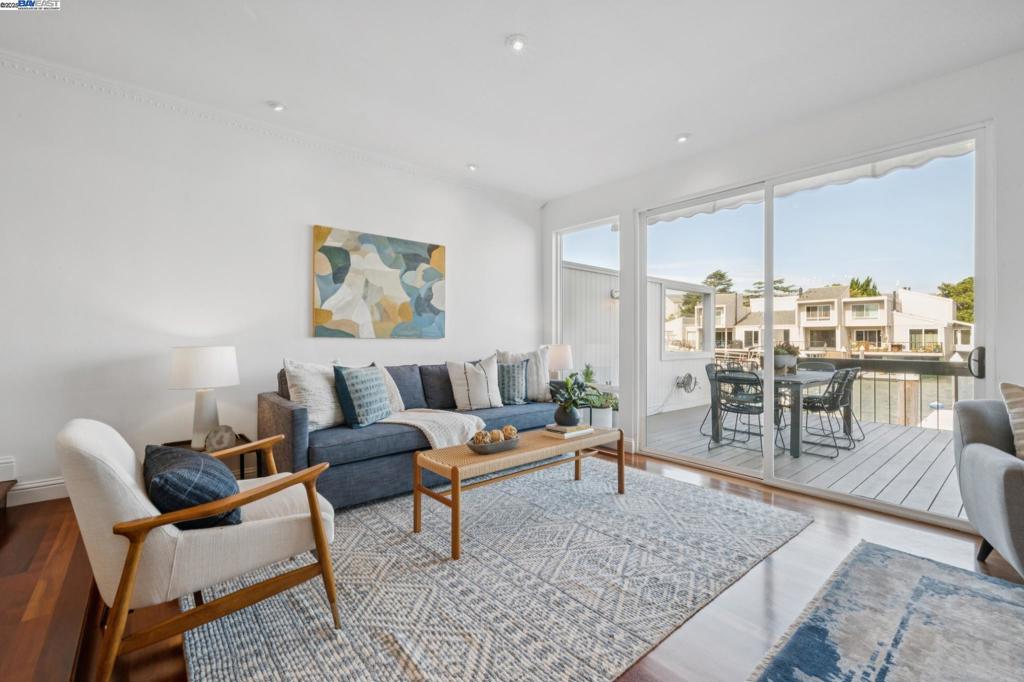BALLENA BAY - Residential